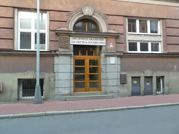 Fotografie školy "Obchodní akademie Český Těšín"