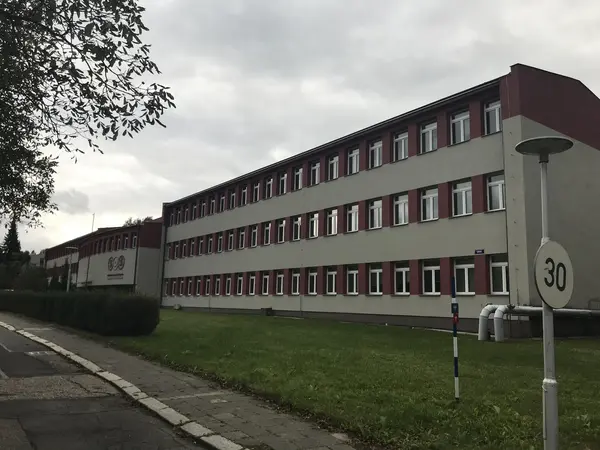 Fotografie školy "Střední odborná škola Třineckých železáren"