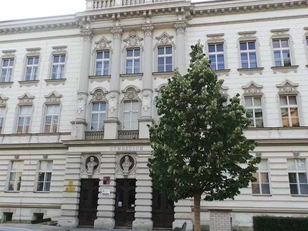 Fotografie školy "Gymnázium Mladá Boleslav, Palackého"