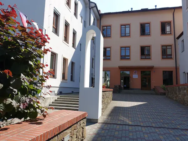 Fotografie školy "Střední pedagogická škola a Střední zdravotnická škola svaté Anežky České"