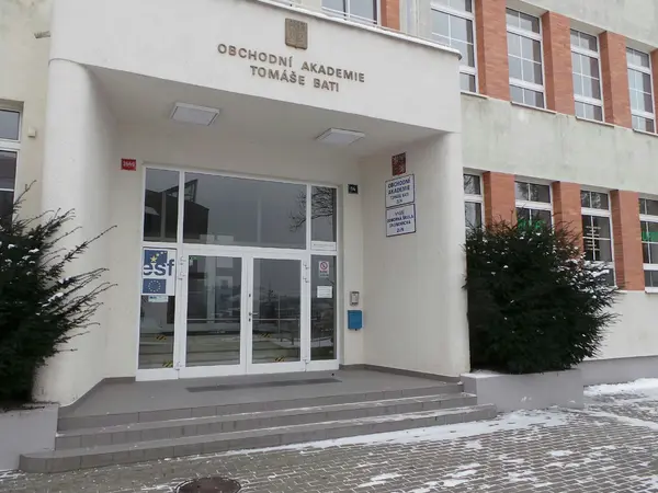 Fotografie školy "Obchodní akademie Tomáše Bati a Vyšší odborná škola ekonomická Zlín"