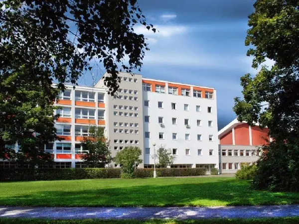 Fotografie školy "Střední škola informačních technologií, Frýdek-Místek"