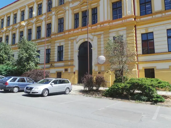 Fotografie školy "Gymnázium J. A. Komenského a Jazyková škola s právem státní jazykové zkoušky Uherský Brod"