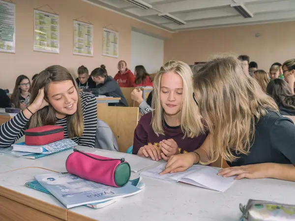 Fotografie školy "Gymnázium Aš"