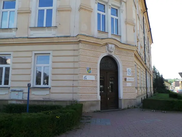 Fotografie školy "Gymnázium, Zábřeh, náměstí Osvobození 20"