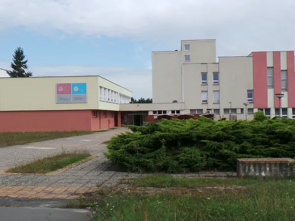Fotografie školy "Střední zdravotnická škola Pardubice"