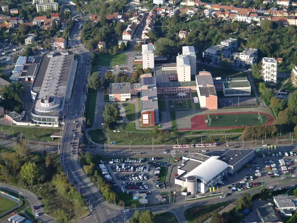 Fotografie školy "Střední škola informatiky, poštovnictví a finančnictví Brno"