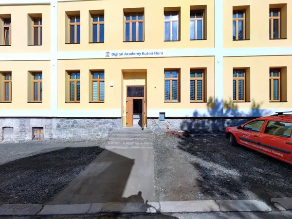 Fotografie školy "Digital Academy - Obchodní akademie"