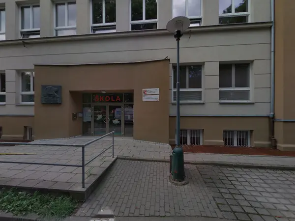 Fotografie školy "ZŠ a Praktická škola, Opava, Slezského odboje"