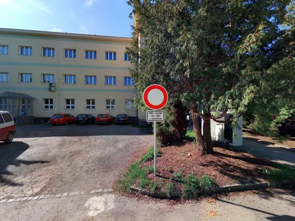 Fotografie školy "Farmářská škola - Vyšší odborná škola ekologického zemědělství"