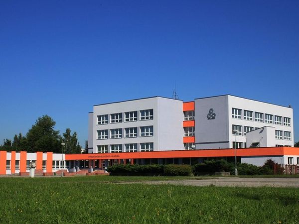 Fotografie školy "Střední průmyslová škola, Karviná"