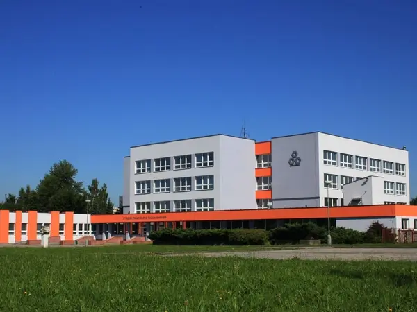 Fotografie školy "Střední průmyslová škola, Karviná"