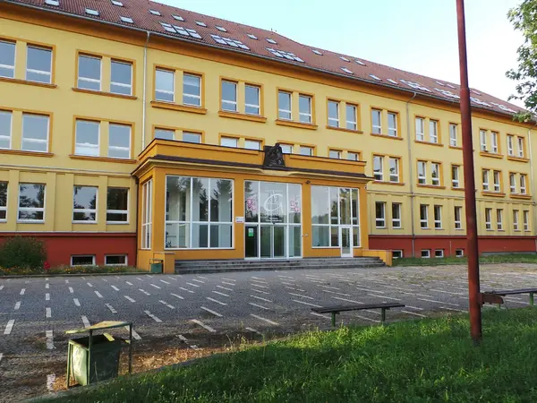 Fotografie školy "Gymnázium Příbram"