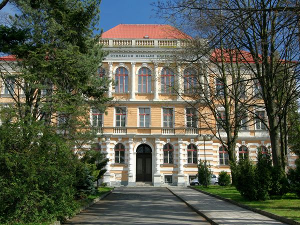 Fotografie školy "Gymnázium Mikuláše Koperníka, Bílovec"