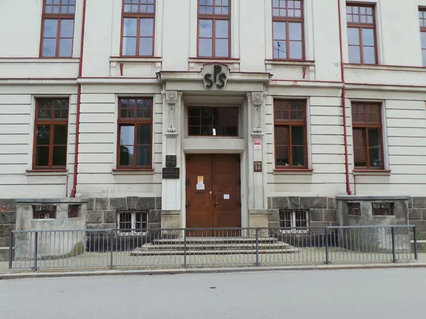 Fotografie školy "Střední průmyslová škola strojní a elektrotechnická, České Budějovice"