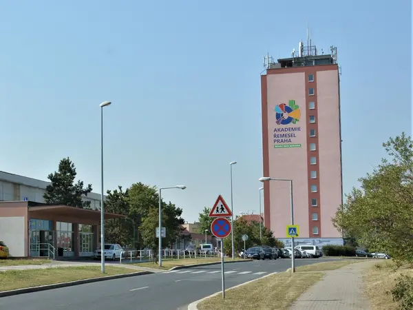 Fotografie školy "Akademie řemesel Praha - Střední škola technická"