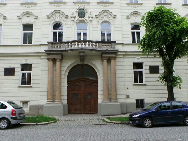 Fotografie školy "Církevní gymnázium Německého řádu"