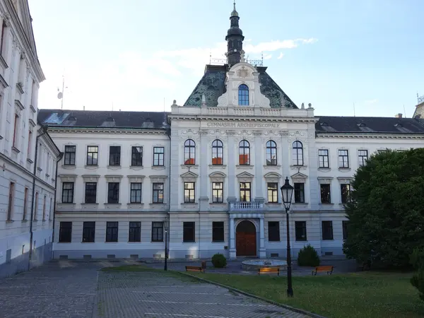 Fotografie školy "Arcibiskupské gymnázium v Kroměříži"