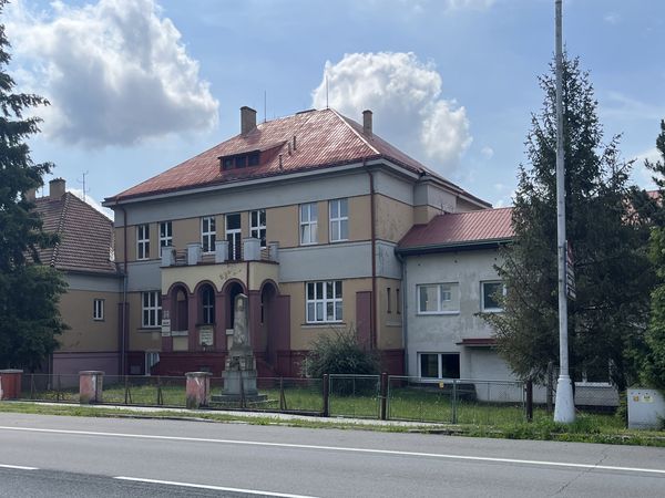 Fotografie školy "Střední škola elektrotechnická, Lipník nad Bečvou"
