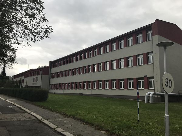 Fotografie školy "Střední odborná škola Třineckých železáren"