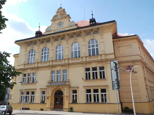Fotografie školy "Gymnázium Pierra de Coubertina, Tábor, Náměstí Františka Křižíka 860"