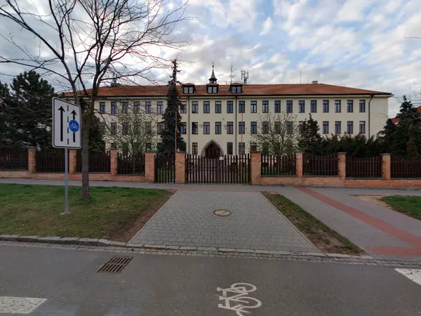 Fotografie školy "Střední škola hotelová a služeb Kroměříž"