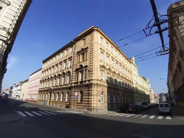 Fotografie školy "Bezpečnostně právní akademie Plzeň, s.r.o., střední škola"