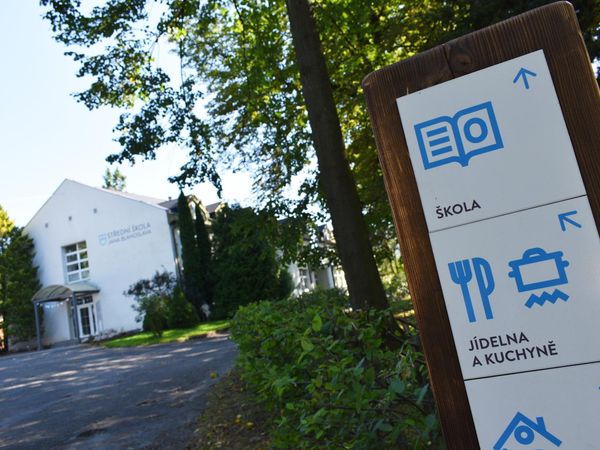 Fotografie školy "Střední škola pedagogická a sociálně právní a střední zdravotnická škola Jana Blahoslava"
