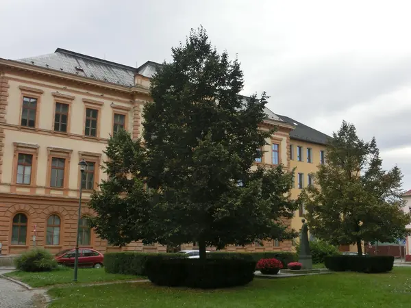 Fotografie školy "Střední průmyslová škola a Střední odborné učiliště Uničov"