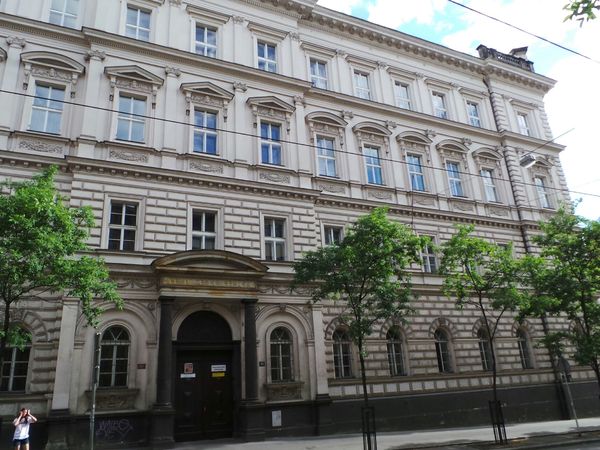 Fotografie školy "Střední průmyslová škola elektrotechnická, Praha 2"