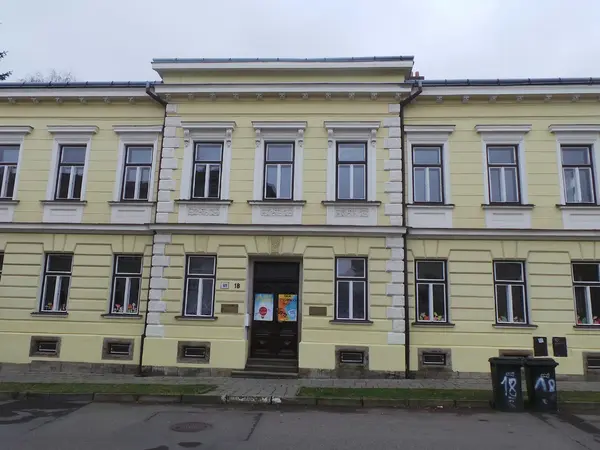 Fotografie školy "Soukromé gymnázium AD FONTES"