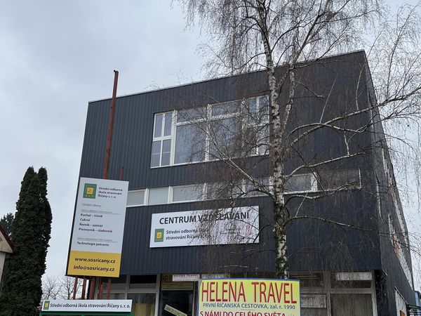 Fotografie školy "Střední odborná škola Říčany"