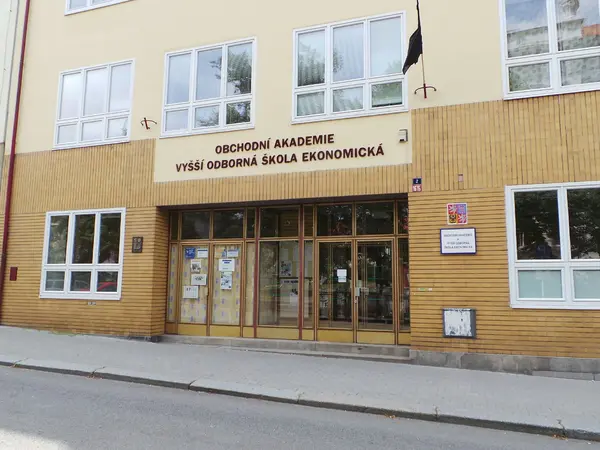 Fotografie školy "Obchodní akademie, Tábor, Jiráskova 1615"