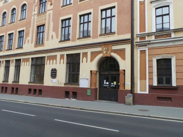 Fotografie školy "Obchodní akademie a jazyková škola s právem státní jazykové zkoušky, Ústí nad Labem"