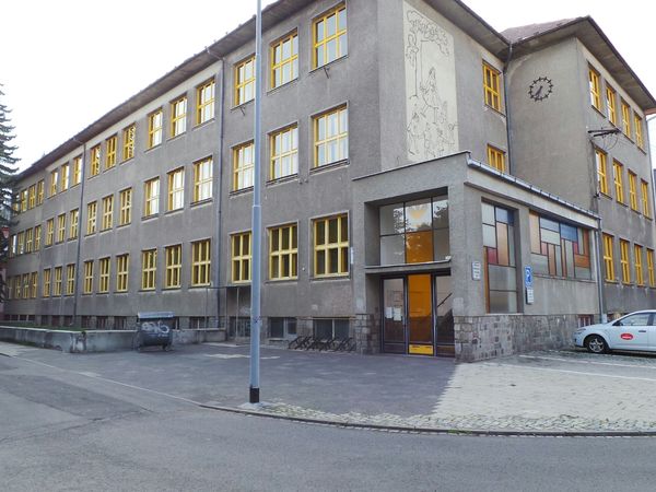 Fotografie školy "Střední pedagogická škola a Střední zdravotnická škola, Krnov"