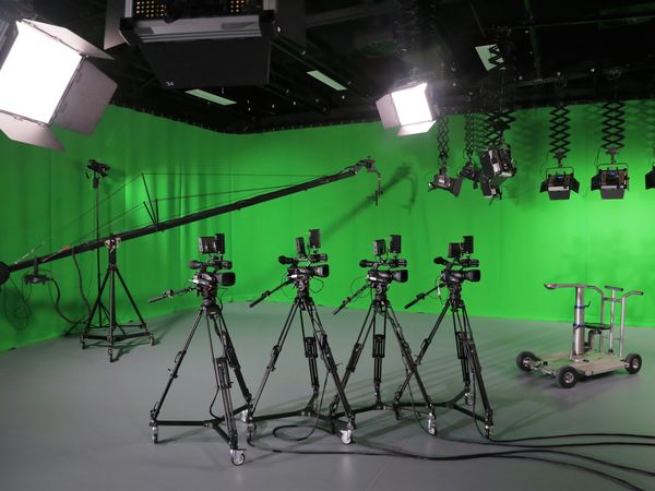Fotografie školy "Střední škola filmová, multimediální a počítačových technologií"