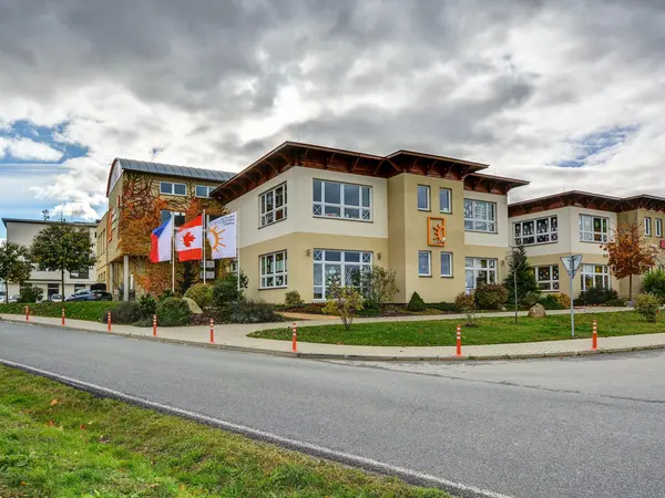 Fotografie školy "Sunny Canadian International School - Základní škola a Gymnázium"