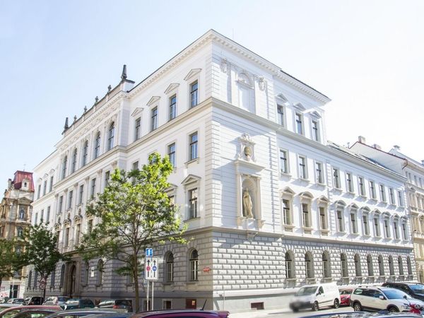 Fotografie školy "Gymnázium Christiana Dopplera Praha 5"