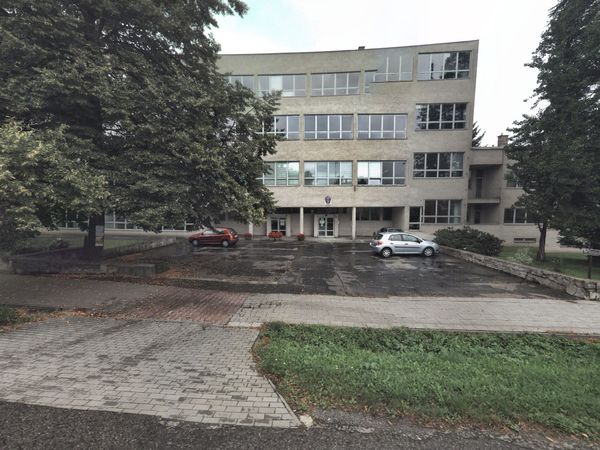 Fotografie školy "Gymnázium Josefa Božka, Český Těšín"