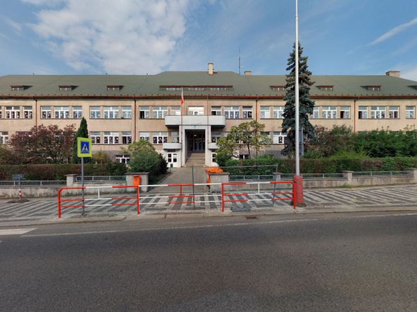 Fotografie školy "Střední škola, Základní škola, Mateřská škola, Dětský domov a Speciálně pedagogické centrum Mladá Boleslav"