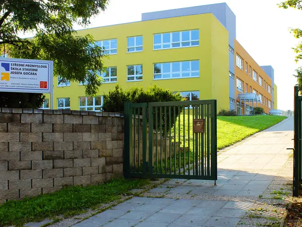 Fotografie školy "Střední průmyslová škola stavební Josefa Gočára"