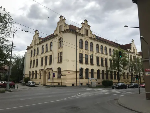 Fotografie školy "Obchodní akademie, České Budějovice"