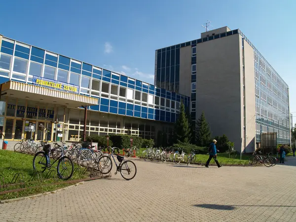 Fotografie školy "Střední škola a vyšší odborná škola aplikované kybernetiky s.r.o."