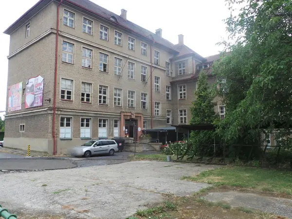 Fotografie školy "LITEGRA - Střední škola a Mateřská škola"