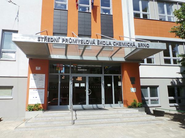 Fotografie školy "Střední průmyslová škola chemická, Brno"