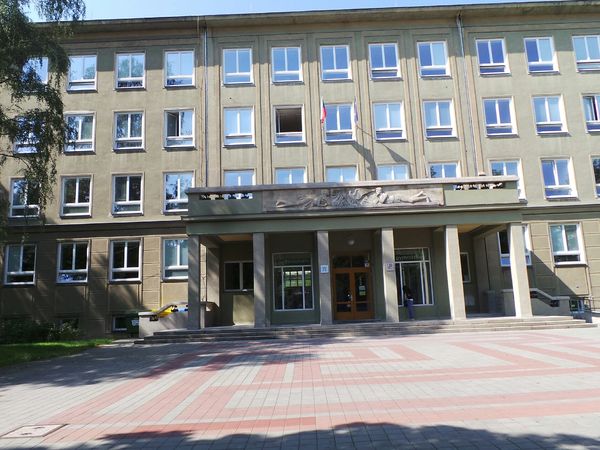 Fotografie školy "Wichterlovo gymnázium Ostrava - Poruba"
