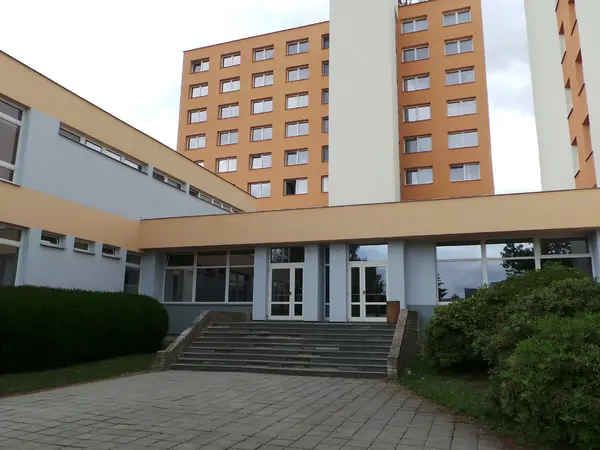 Fotografie školy "Střední škola spojů a informatiky, Tábor, Bydlinského 2474"