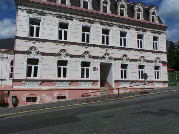 Fotografie školy "Soukromá obchodní akademie Podnikatel"
