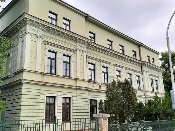 Fotografie školy "Tauferova střední odborná škola veterinární Kroměříž"