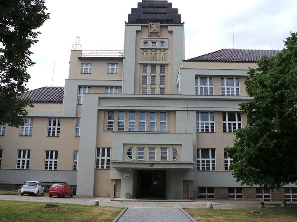 Fotografie školy "Vyšší odborná škola, Střední průmyslová škola a Jazyková škola s právem státní jazykové zkoušky, Kutná Hora"